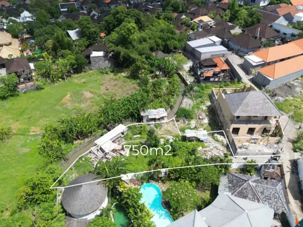 750 m² Land Plot for Sale Kerobokan, Bali, Kerobokan — photo 3